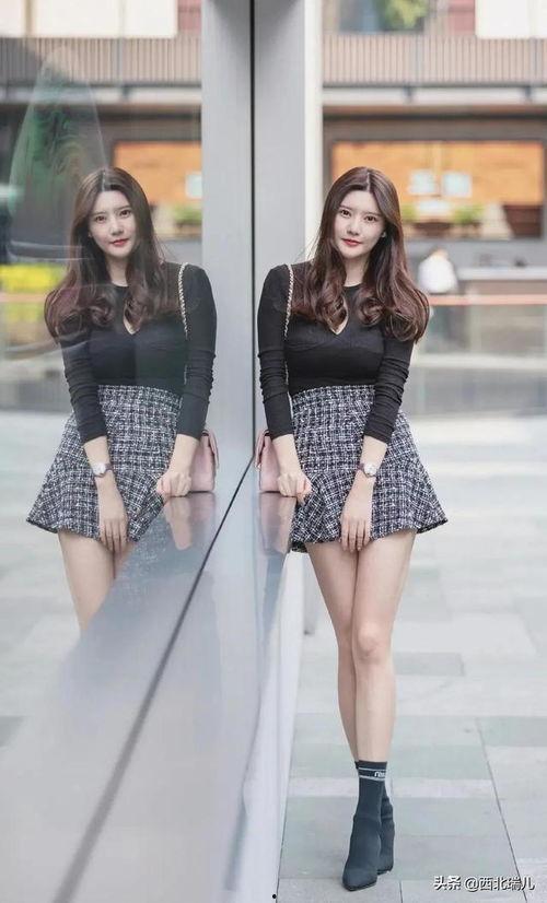 国产百褶裙巨乳视频,时尚与曲线的完美融合