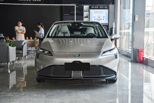 国产纯电汽车视频,续航升级，智能领航